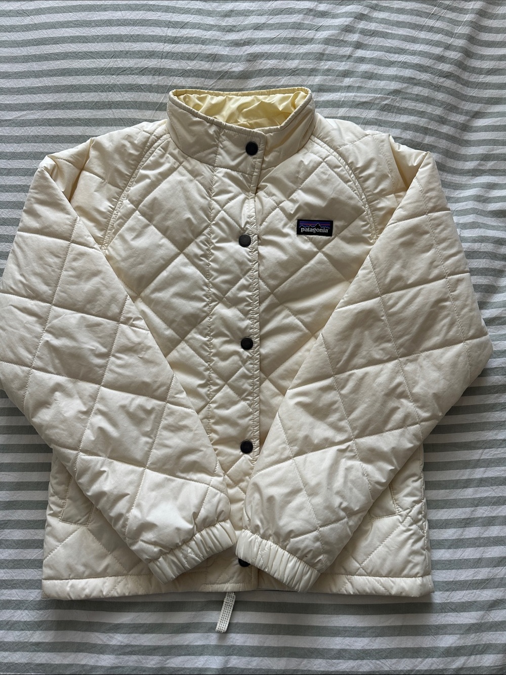Patagonia Girls Quilted Puff Jacket in Cream